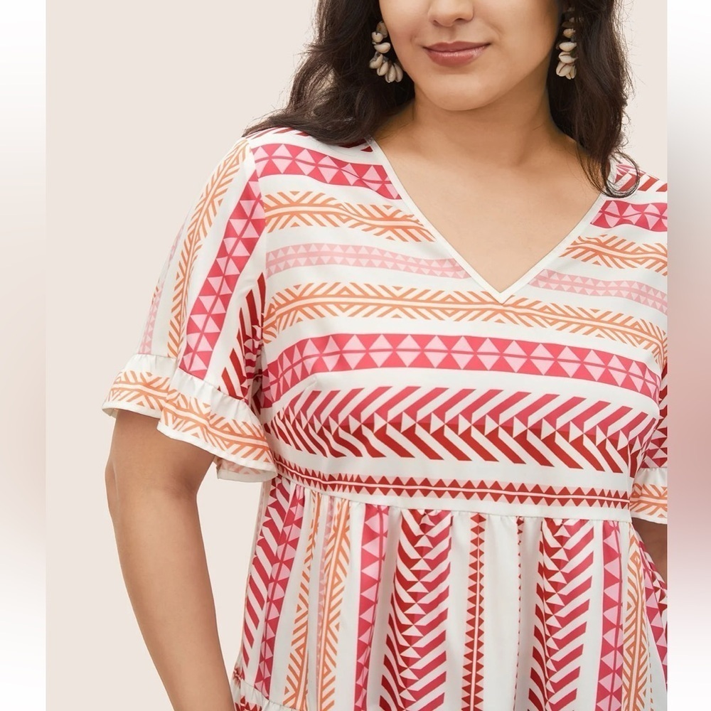 BloomChic Plus Size XL V Neck Geometric Patchwork Ruffles Blouse us14-16 - Picture 3 of 7
